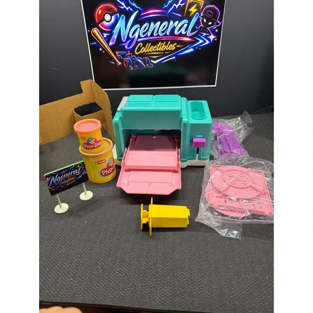 Vintage Play-Doh Cookie Lovin Oven Playskool Kitchen Toy Set with Box 1990s Teal